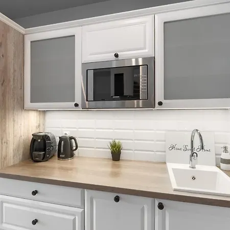 Exclusive New Town Apartment *
