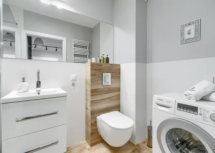 Exclusive New Town Apartment *